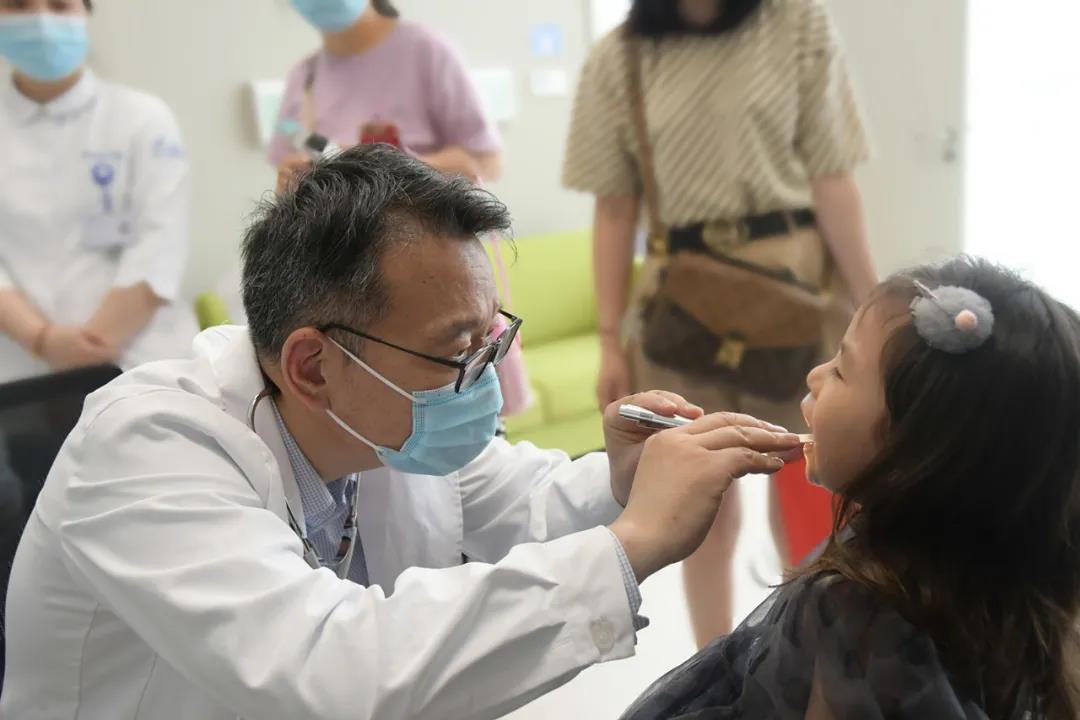 王炸医生团3.jpg